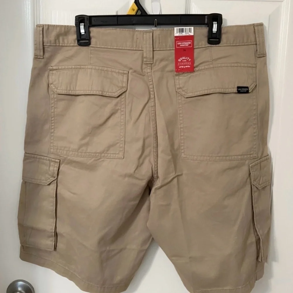 Levi Beige Cargo Shorts